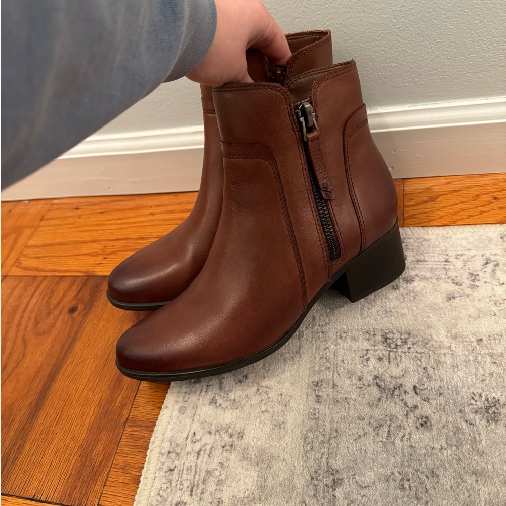 NWOT Naturalizer Booties